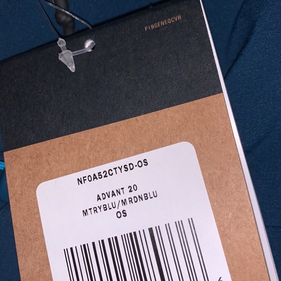 NWT The North Face Advant 20 Backpack - Picture 8 of 15